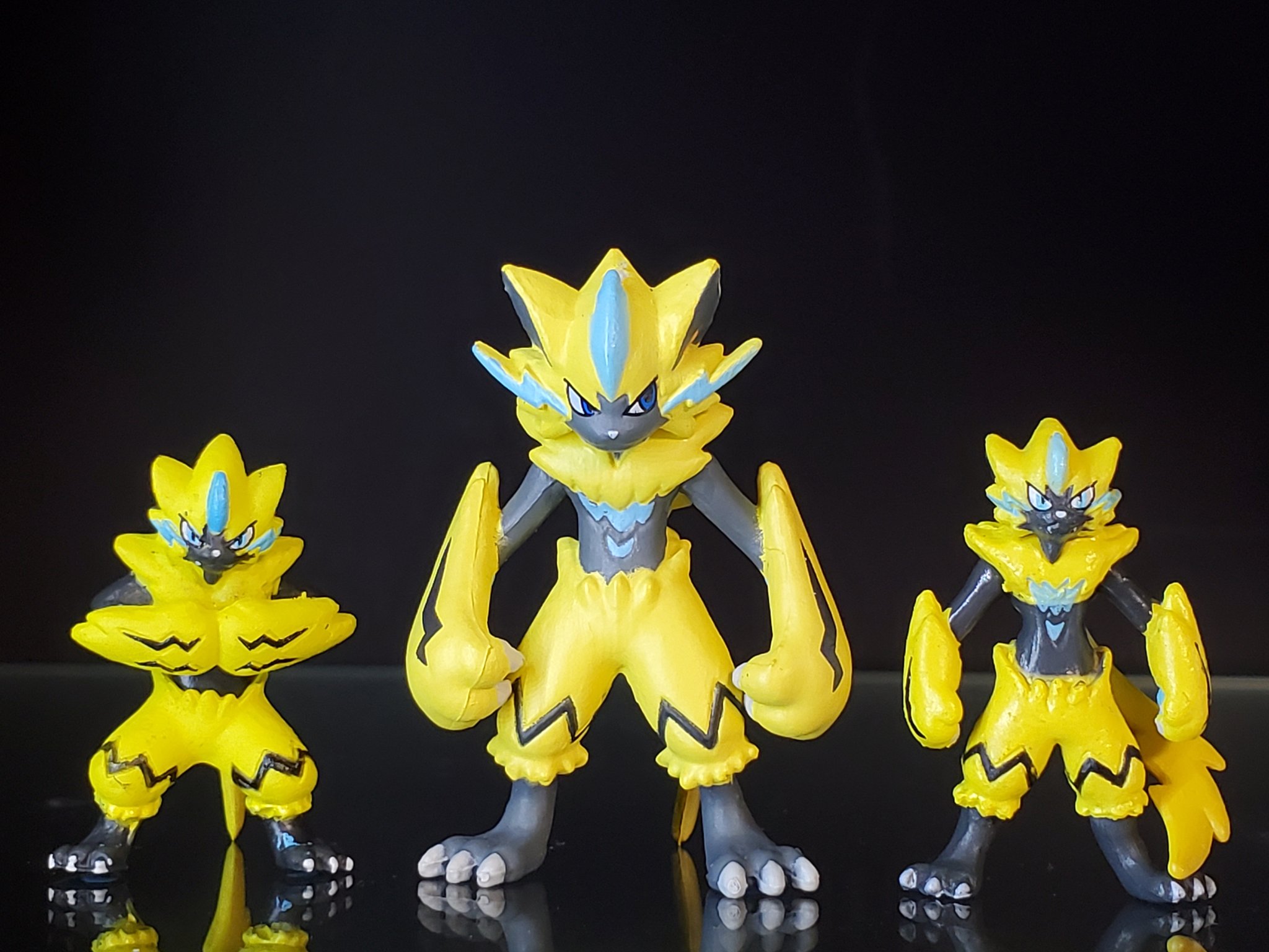 すくなめ さらに追記 ポケモンマスコットみんなの物語より シークレットのゼラオラを入手 今度は4cmと 設定の1 5mより一回り大きい結果に お好きな方をどうぞ 二枚目は他の1 5m組と 40分の1スケールのポケモンフィギュア探して立体ポケモン図鑑補完 すくなめ さらに追記 ポケモンマスコットみんなの物語より シークレットのゼラオラを入手 今度は4cmと 設定の1 5mより一回り大きい結果に お好きな方をどうぞ 二枚目は他の1 5m組と 40分の1スケールのポケモンフィギュア探して立体ポケモン図鑑補完