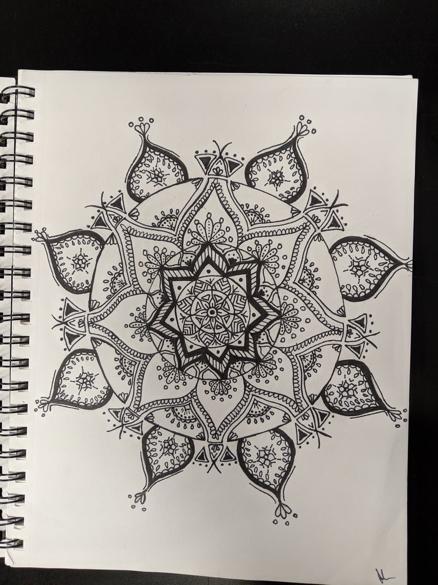 Jordan_Shrope's tweet photo. A few samples of the first art project of the year! Love the creativity of my students and their take on the mandala project! #BransonJuniorHighArt #WeAreBranson @bransonschools https://t.co/GTtxNLJw3P