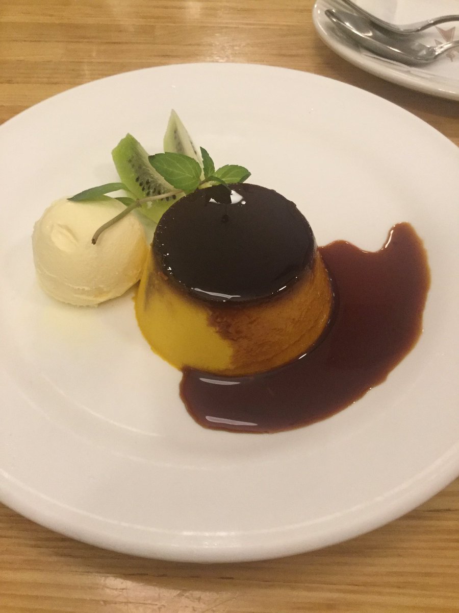 hqregi's tweet photo. デッザートゥ〜〜！！
カボチャの！！！
プリン！！！！！！！！！ https://t.co/GZXnxhfsUM