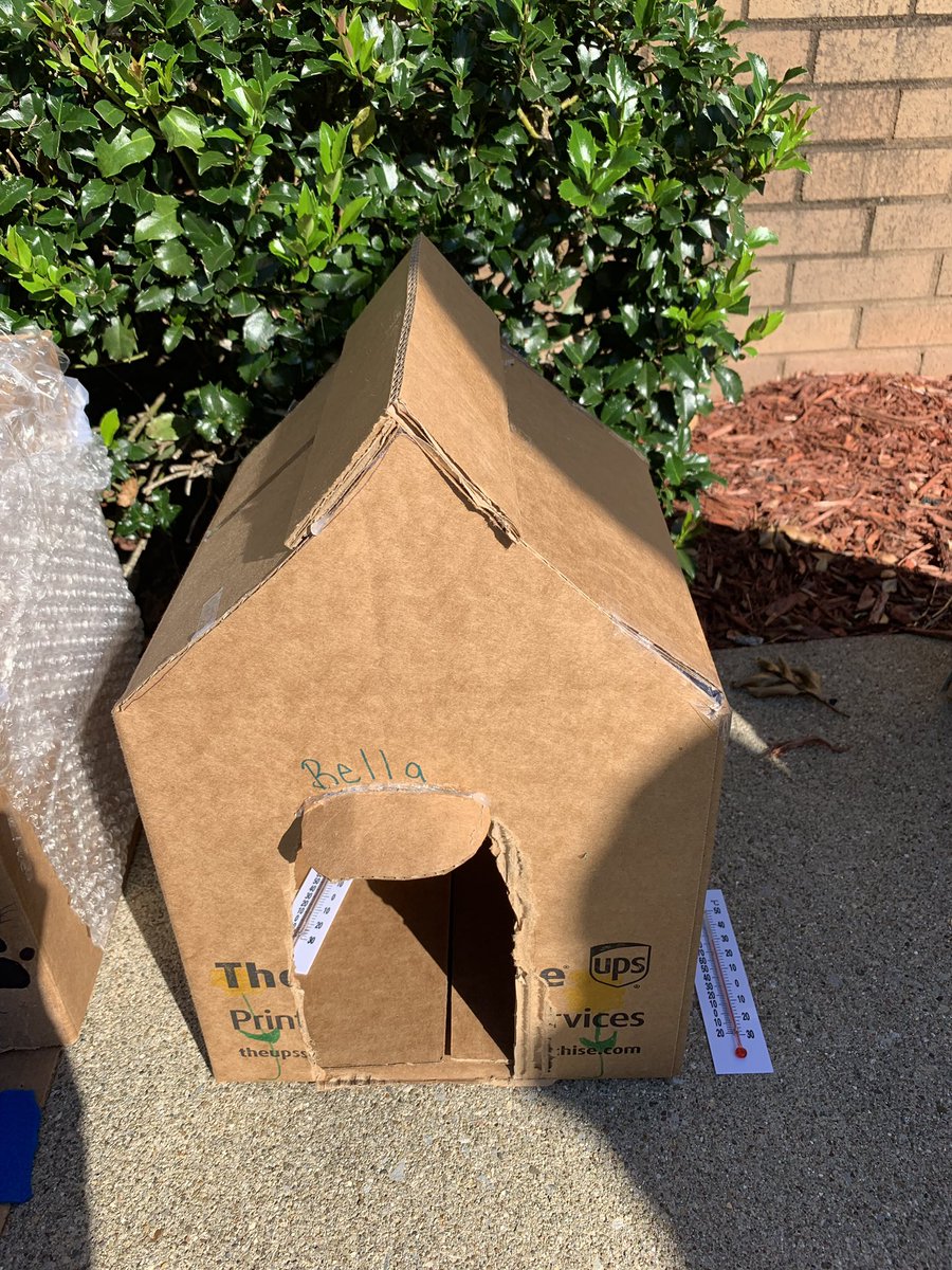 emscott05's tweet image. Vote for you favorite “cool” dog house by liking and retweeting. Introducing the UPS Inn &amp;amp; Suites. They lined the inside with bubble wrap for insulation and a cap roof. #STEAM #PanthersInnovate #structualengineers @PikevilleHigh @joeclevinger