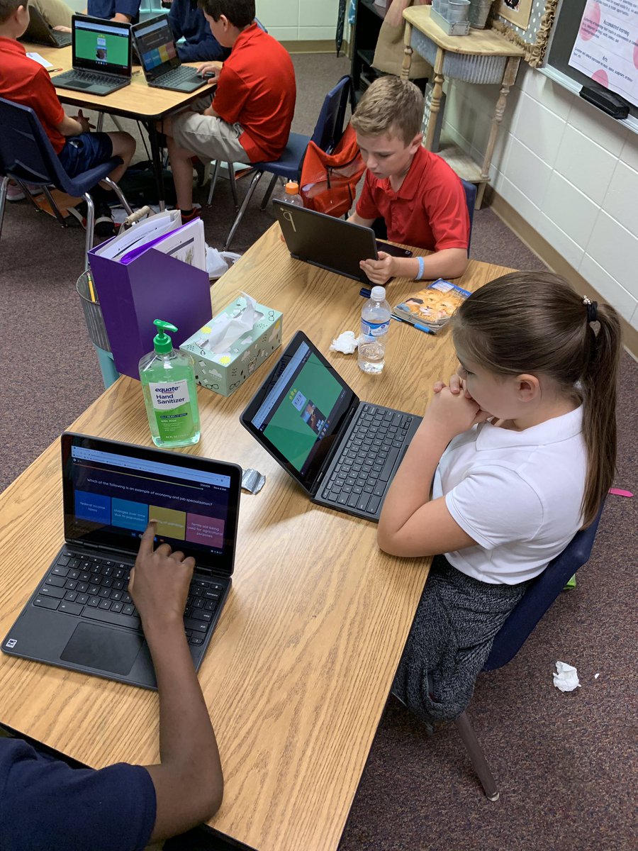 GriffinsNDUE's tweet photo. NDUE has gone Google! Our Griffins are using their new Technology in their classroom daily. This is Ms. Sebren’s fifth grade class playing Quizziz, learning to apply their knowledge of characteristics of civilization in Social Studies! #LEADlikeaGriffin https://t.co/APJTJH05rI