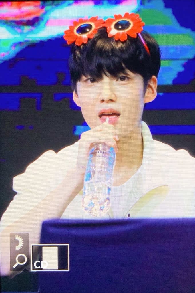 cosmicdust1026's tweet photo. 190830 
#이은상 #X1 #엑스원 https://t.co/eIdoHz2C65
