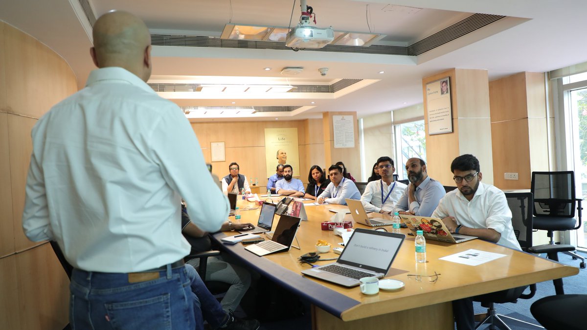 JioGenNext's tweet photo. ๐ Make resources a non-issue.
๐ Make trust an issue.
#FintechBaseCamp
@sushilborde
(2/3) https://t.co/aE9wJl3xQ0