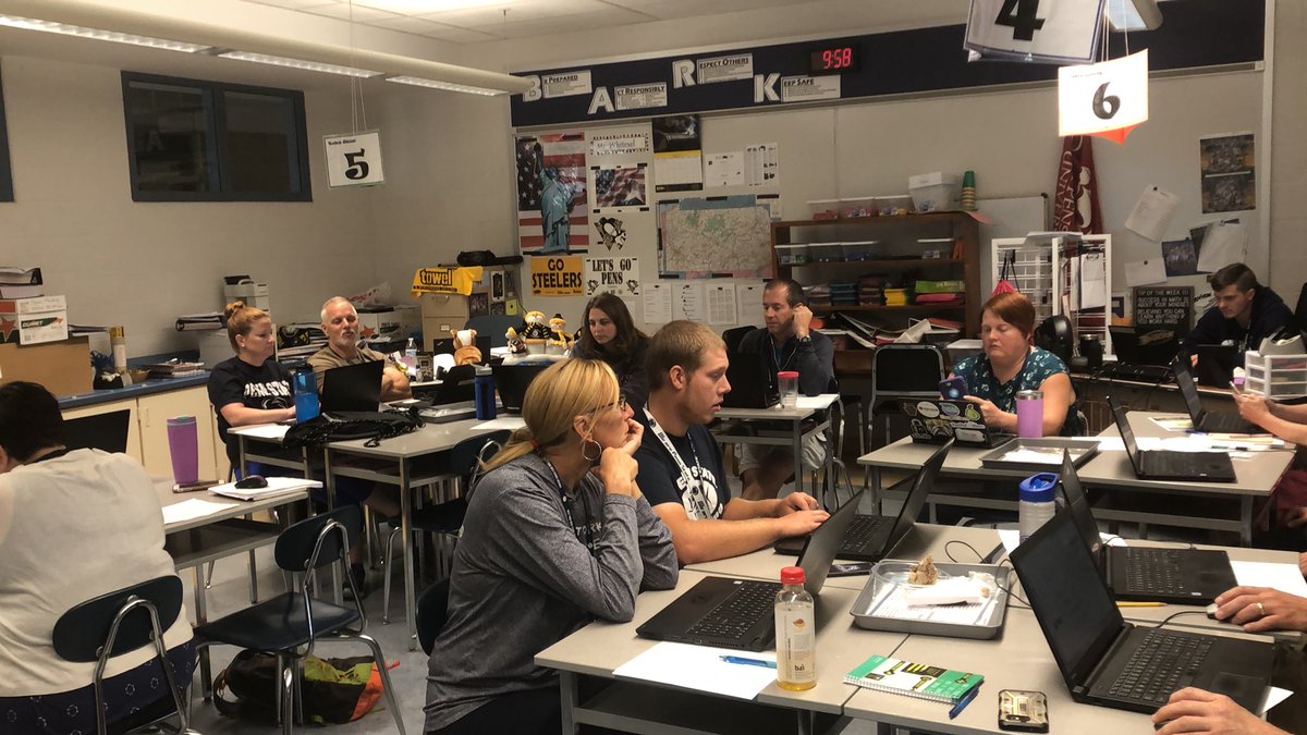 WY_Life_Science's tweet photo. Inservice day with some tech training to provide better resources for our kiddos! #canvas #wyproud #middleschool https://t.co/pz8LRAdcMH