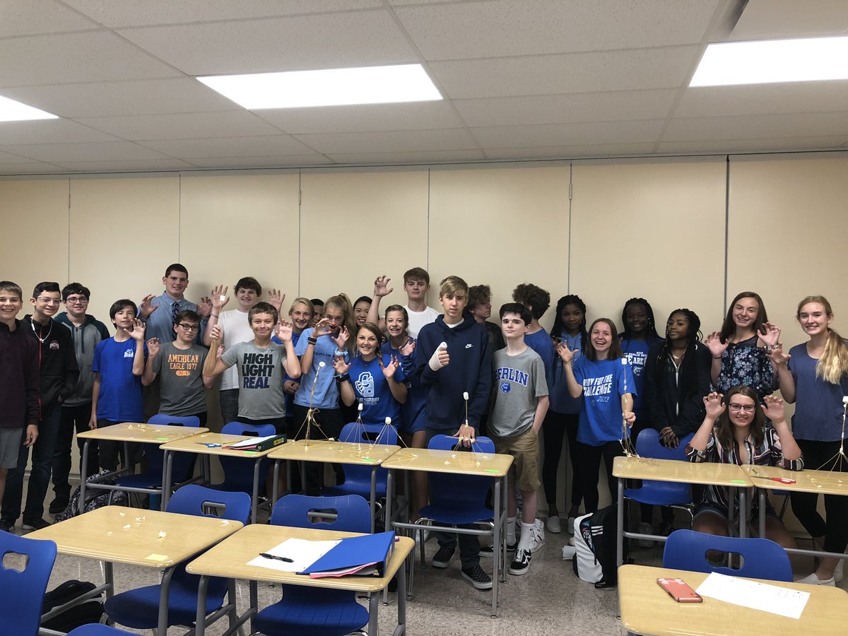 _kayla_schmidt's tweet photo. STEM Marshmallow challenge to celebrate our hard work this week! Plus it’s Friday, the first home football game is tonight, Buckeye football is tomorrow, and it’s a three day weekend!  #BerlinPride #ClawsUp @Todd_spinner https://t.co/Jg8iO1Fn4k