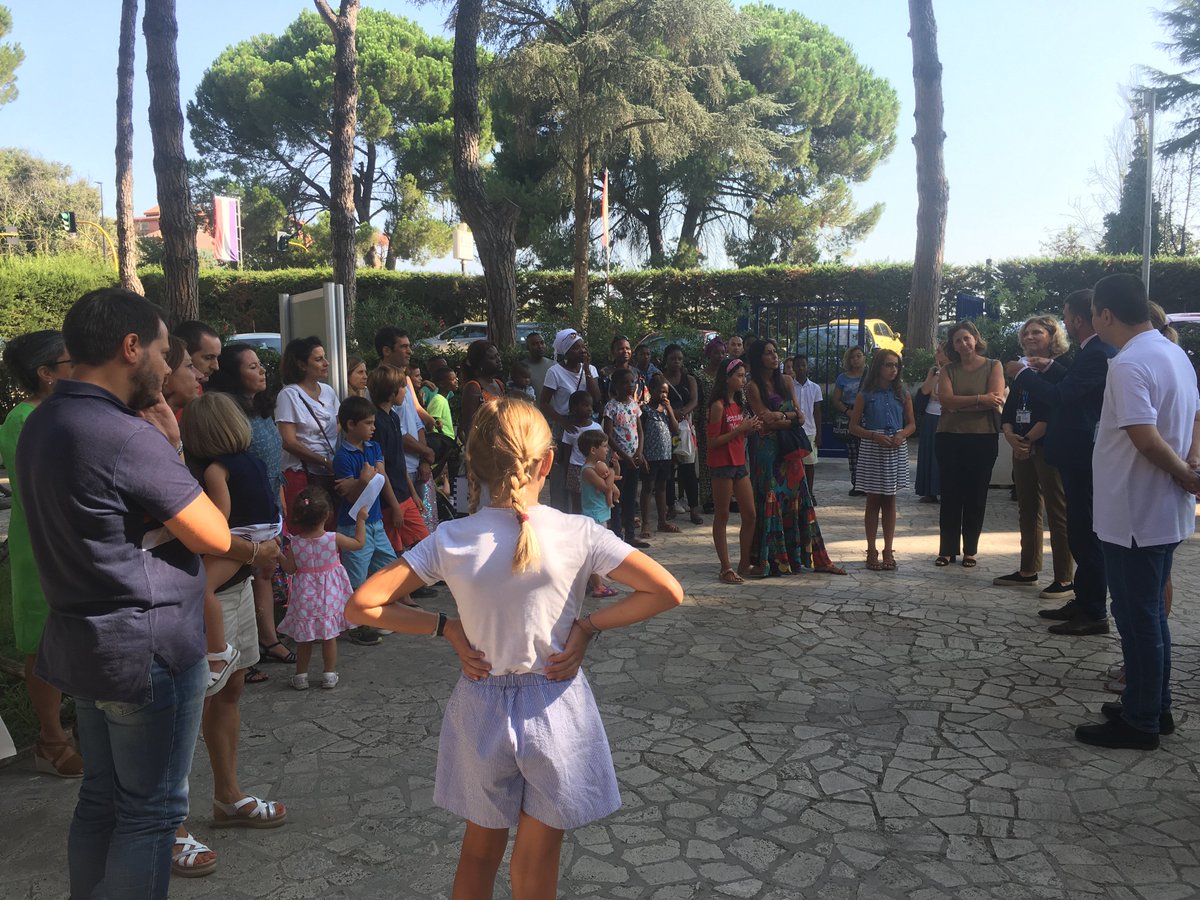 InstitutRome's tweet photo. Merci de votre présence ce jour pour la pré-rentrée des familles, bienvenue et bonne rentrée 2019-2020 à tous !
👉https://t.co/I15IrNZEhi
#Institutsaintdominique #scuola #Roma #prerentree #famiglie #momenti #Saintdo https://t.co/pI8gRU2PWw