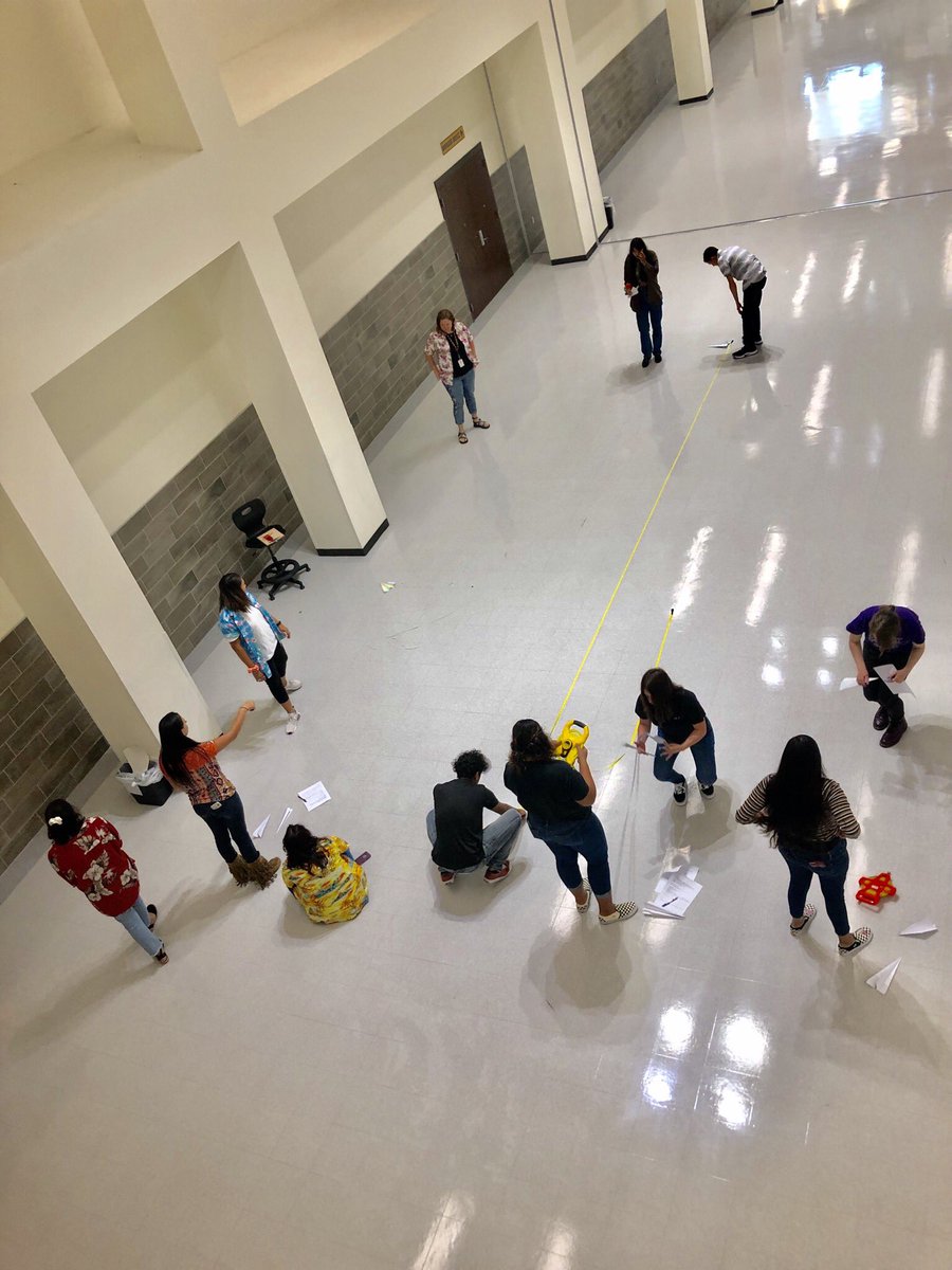 HistoryOfDiaz's tweet photo. @SeguinHSTx DC Biology uses paper airplane ✈️ throws to test variables, replicates and experimental design @noble_samanthia! #LearnPlayGrow #MatadorScience #MatadorDCBio https://t.co/gHurjSG1dA