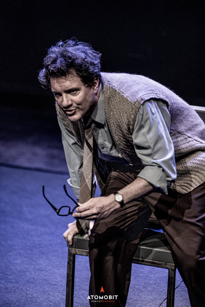 #Teatro #ReconstrucciónDeUnaAusencia en <a href="/PatiodeActores/">Patio de Actores</a> Reseña <a href="/patopritzker/">patriciapritzker</a> para <a href="/ChapeauOk/">Chapeau Argentina ®</a> Gracias @MarcosMutu --> facebook.com/pg/ChapeauArge… PH <a href="/atomobi/">로빈</a>
RT <a href="/GONZALOMARULL/">GONZALO MARULL</a> <a href="/jorgegentileACT/">Jorge Gentile</a> <a href="/MarceloMoncarz/">Marcelo Moncarz</a> @alternativa_t