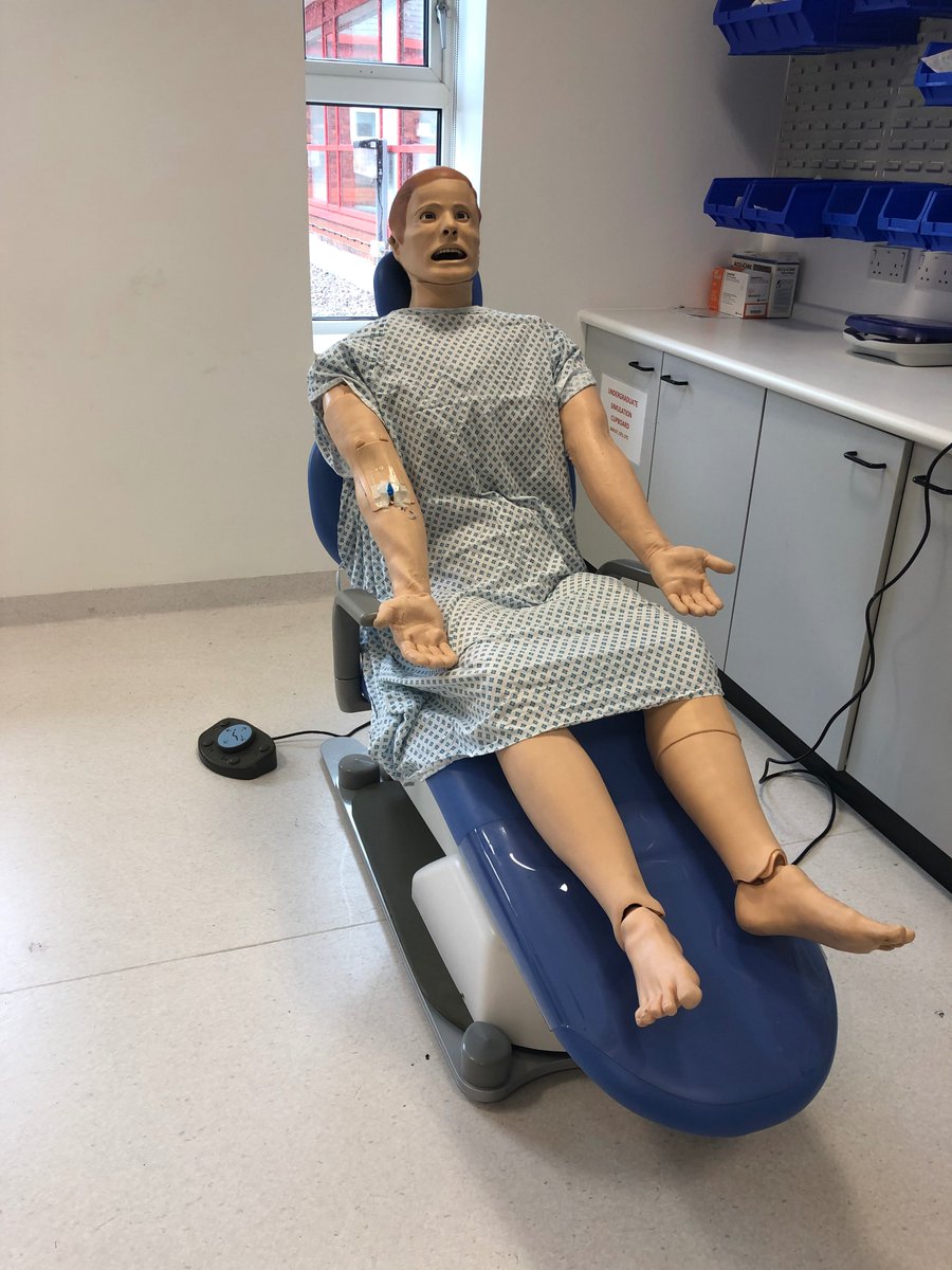 We had our new ‘floating Dental Chair’ delivered today to @sthknhs Whiston Hospital Education Centre! The use of the chair will help to enhance our courses and also replicate an authentic dental environment. We are so excited to get started with this equipment! #DentEducationNW