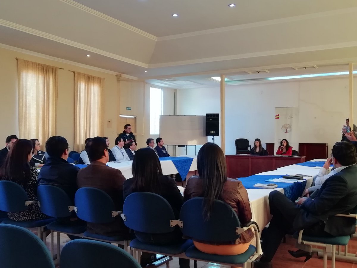 DeporteCZ7's tweet photo. Coordinador Zonal 7 @DanielRM85 participa en el Gabinete del Ejecutivo Desconcertado de la provincia de Loja #ElDeporteNosUne https://t.co/maZXre7rSk