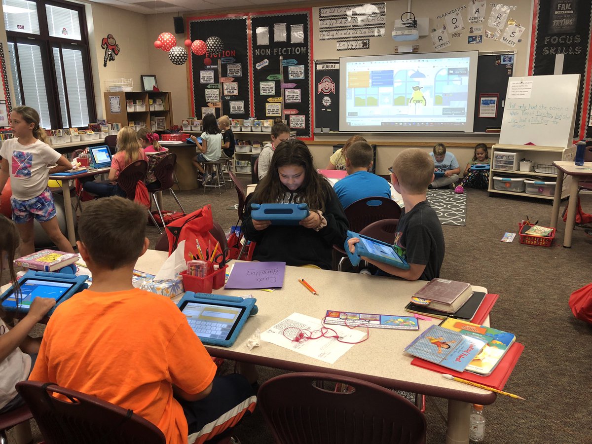 cthangvijit's tweet photo. 4th grade @NorthSideElem are working their first shift at the Flashcard Factory with @PearDeck. Production phase is a success. Next Quality Control! https://t.co/oHFeOgdv8o