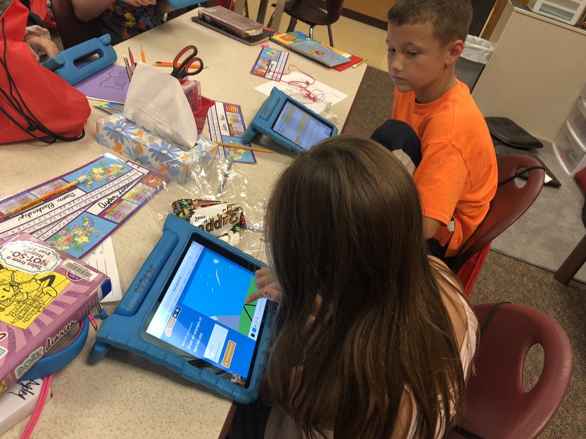 cthangvijit's tweet photo. 4th grade @NorthSideElem are working their first shift at the Flashcard Factory with @PearDeck. Production phase is a success. Next Quality Control! https://t.co/oHFeOgdv8o