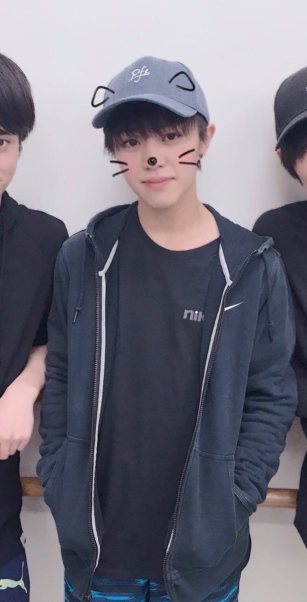 Daigo_kotaro's tweet photo. 강아지파 : 고양이파 
여려분의 선택은 무엇인가요?~? 
#다이고코타로 #醍醐琥太郎 https://t.co/huM22sg0N0