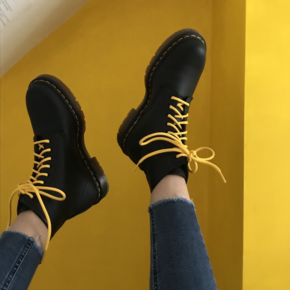 settledownsis's tweet photo. stOmp stOmp 💛 https://t.co/txhH7SCQur