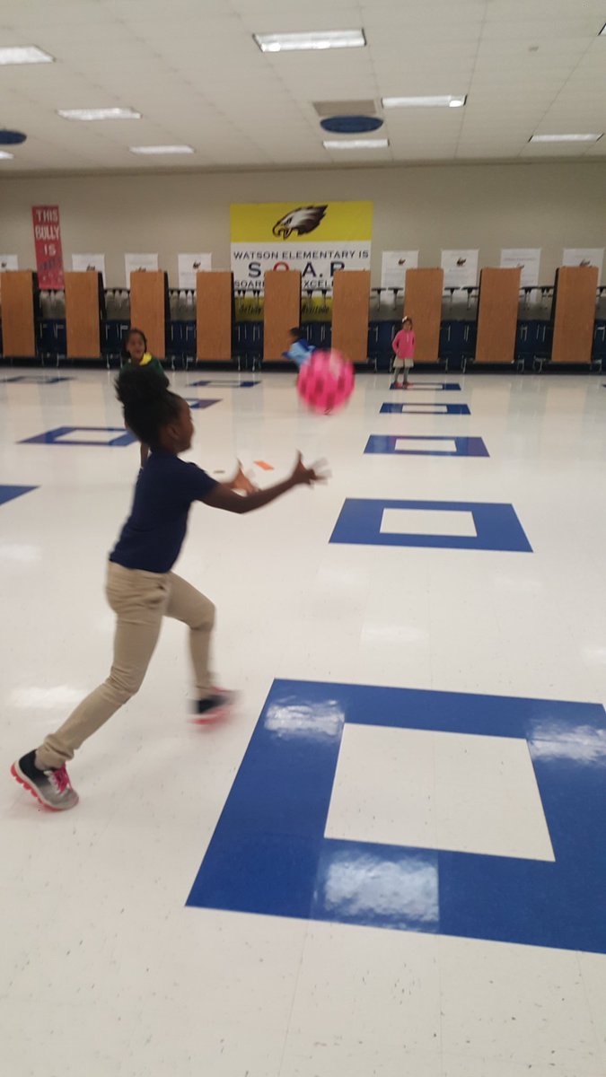 AnthonyLeeGoods's tweet photo. #WatsonWorkingasOne @WatsonLRSD Kindergarten can "Kick It" too!  "Back to School Kickball Kickoff!  "Modified Madness!" https://t.co/risYYZPhTo