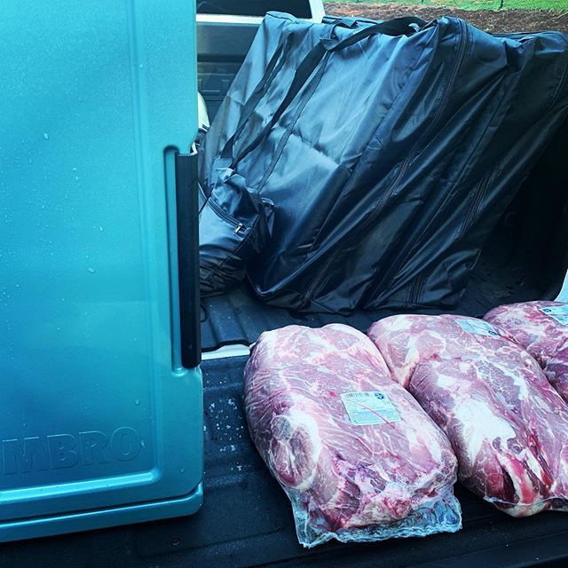 When the back of your truck is full of Pork Butts, Corn Hole Boards, Yeti’s &amp; Cambros it must be the start of Labor Day Weekend!
🐷
🐷
🐷
🐷
#labordayweekend #laborday #servicemasterbybailey #400ink #yeti #cambro #porku #porkuseasoningsandrubs #shopify #… ift.tt/2L9sFkV