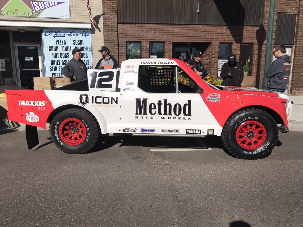 christopherlion's tweet photo. Here in downtown Crandon waiting for the @CrandonOffRoad parade to start. Some awesome special wraps for this weekend. https://t.co/Tj3QfOjqaq