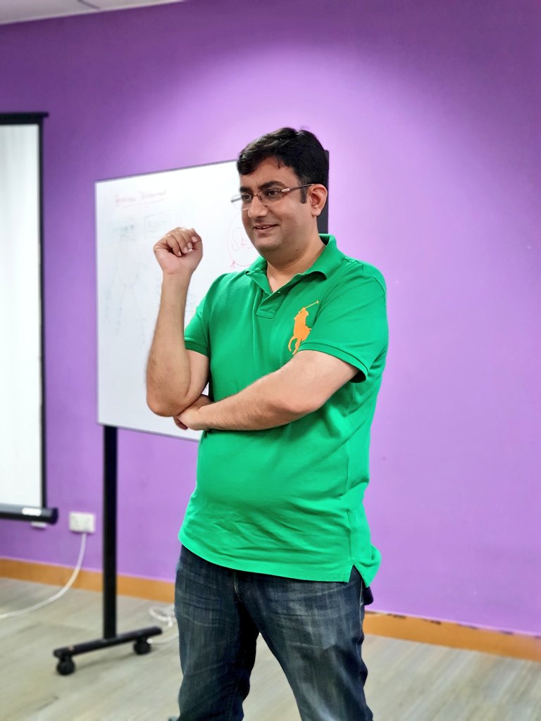 PITBIncubation's tweet photo. Successful joint training today by Malik Mudassir & M. Ali Toosy for the batch #Cycle13.
They spoke about introduction and execution of lead generation, efficacy of team building and lean startup approach which translates to "the lighter you are, the faster you would run". https://t.co/Z8SefVTNX4