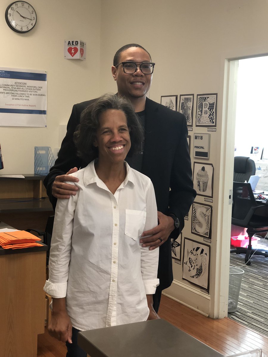 DCPSChancellor's tweet image. And the winner of the #BacktoDCPS contest is @AnacostiaHigh for sharing #WhyAna with our community! I brought by a snack for the staff at Anacostia to thank them for their work and wish them a great school year!