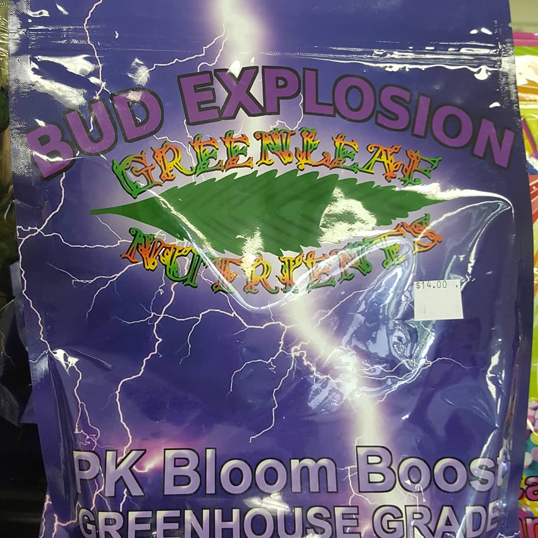 HydroIguana's tweet photo. Just in! Mega Crop, Bud Explosion, and Seeet Candy. Affordable high performance food for your crops.
#megacrop #budexplosion #sweetcandy #mmmp https://t.co/Nh46YiUCkV