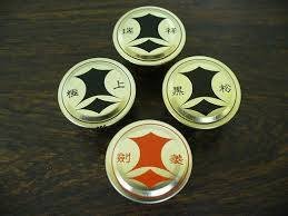 我が地元でも酒蓋集め流行ってました✨ レアとされる酒蓋って地域