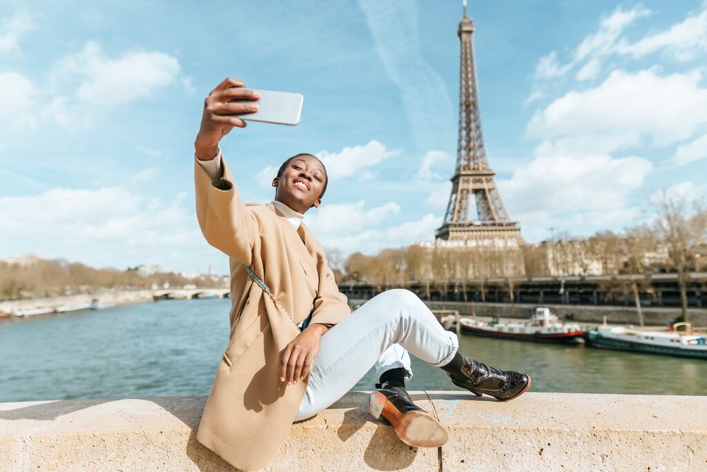amadeushosp's tweet photo. We asked 7,000 #travelers what it would take to gain their #loyalty. Find out what they value most in a #hotel. https://t.co/YyhdQhBIlX https://t.co/txYA4DjIgL