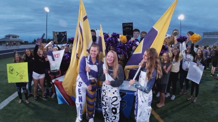 ejohnsonNEWS's tweet photo. The @ihsindians should be VERY proud of themselves. @MMcCullockTV &amp; I couldn't have asked for a better crowd to kickoff week #1 of high school football @weareiowa5news. Hi-lights of Norwalk vs. Indianola and dozens more match-ups on @Local5Blitz after the 10 o'clock news. https://t.co/TyHTqyib5N