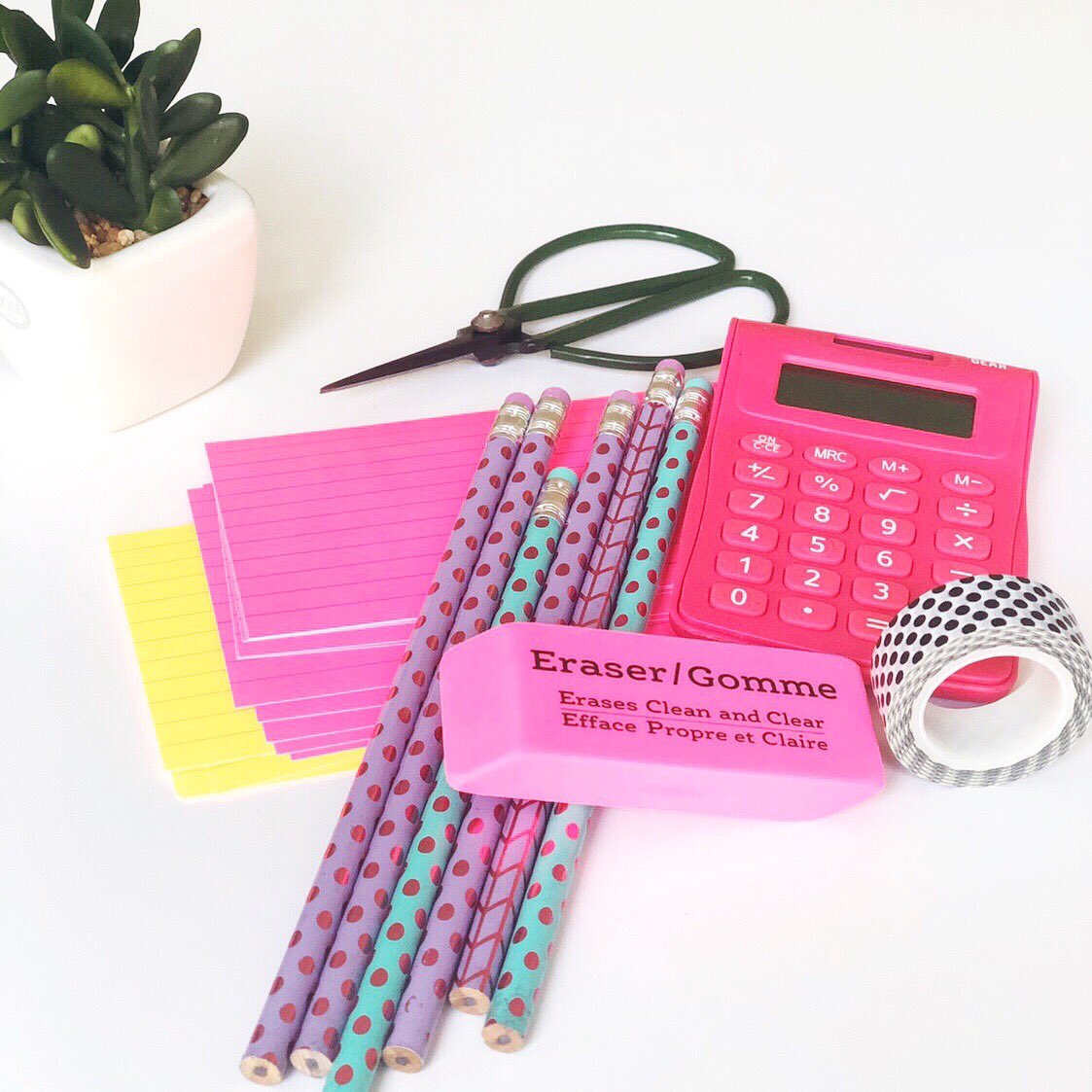 Doing a #backtoschool supply run this weekend? Stock up online! Check out our fab back to school collection- send the kids back in style! printedmatterpaper.com/collections/ba…