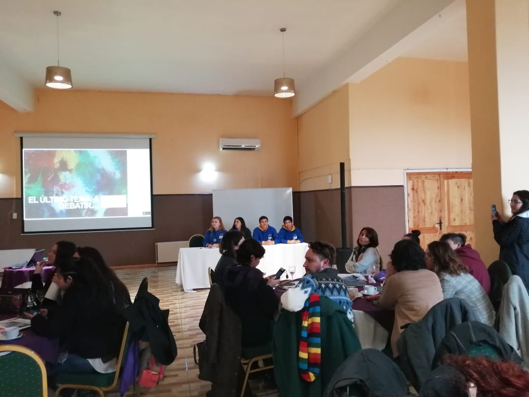 👉 Nuestros amigos del Consejo Consultivo #PuertoVaras expusieron sobre #VIHSida e Infecciones de Transmisión Sexual en Encuentro Provincial de jóvenes y adolescentes en salud.

Los felicitamos por el trabajo que realizan representando y dándole voz a la juventud puertovarina👏