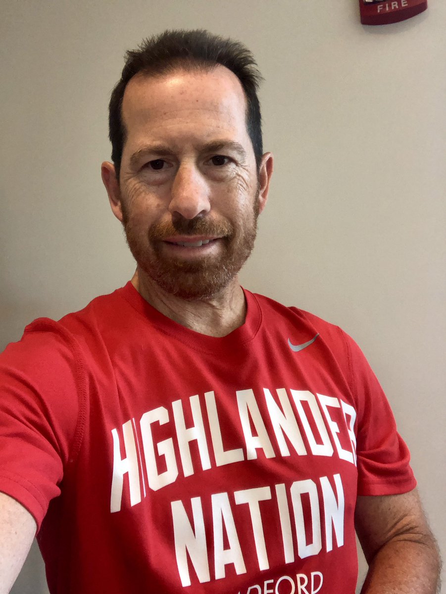 RadfordFlip's tweet photo. @radford_alumni @BigSouthSports @RadfordHonors @roanoketimes @RAD___NEWS @ru_athletics @WDBJ7 @radfordu @MartySmithESPN @collegecolors @NCAA Happy #CollegeColorsDay #RadfordAlumni
#HiglanderPride https://t.co/Q10hPKT3sf