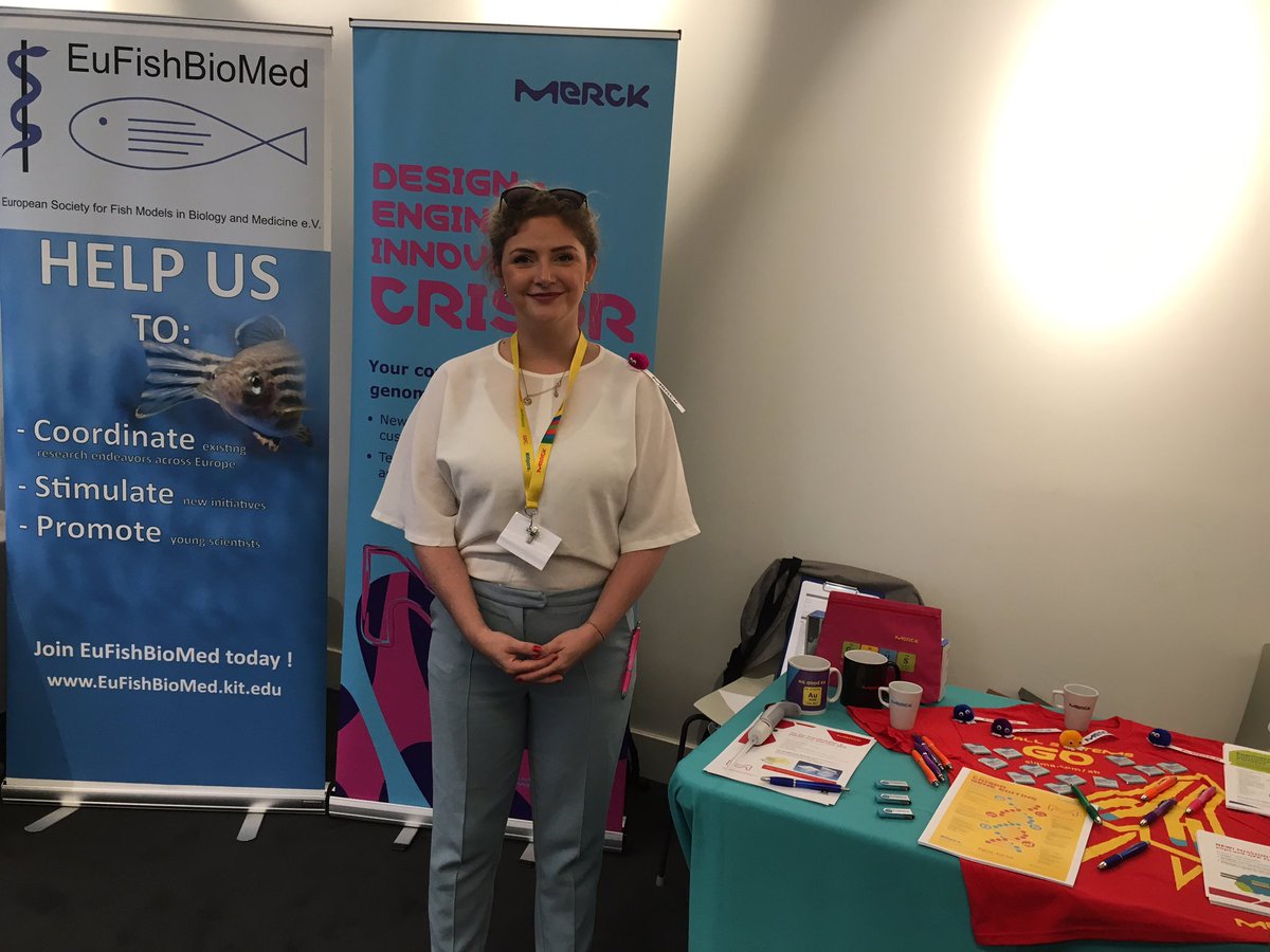 EdinFish's tweet photo. Our conference #OscarOnTour is enjoying the closing keynote at #EdinFishTech2019 - he got a lot of cuddles at the @SigmaAldrich sponsor stand over the past few days and is now looking forward to living in the Becker lab at @EdinUniMedicine https://t.co/UDpRq4wlrR