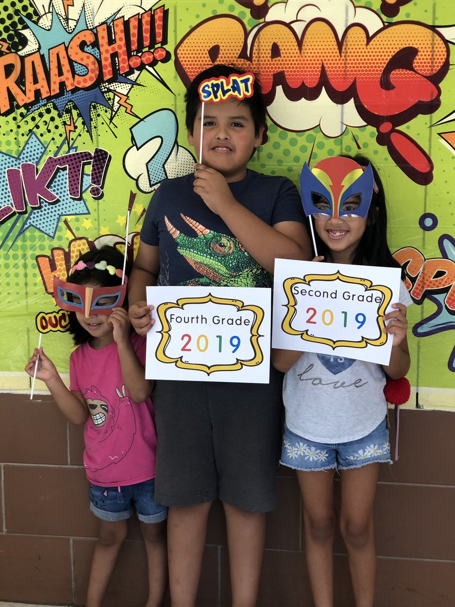 LakeSenecaES's tweet image. Welcoming back our students for a SUPER year! #LSES #superyear