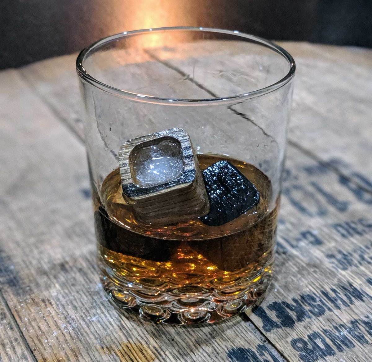 whiskey_made's tweet photo. New and exciting - real Bourbon barrel whiskey stones - they ROCK!

Shop this and a few other fab new whiskey wood accessories at https://t.co/u9P3KjPERX

#whiskey #ontherocks #cocktails #whiskeymade https://t.co/RXKbYy8re5