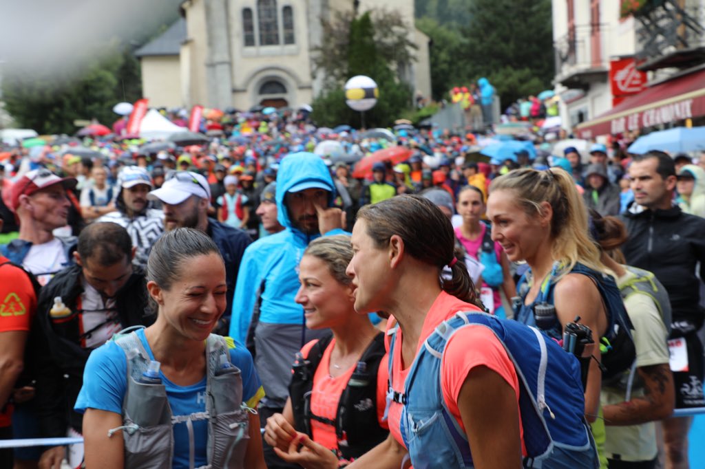iRunFar's tweet photo. Some of the top women’s competitors getting ready before #UTMB 2019. Here’s our women’s preview: https://t.co/7QQvqnORWJ https://t.co/w55K6v5Ff4