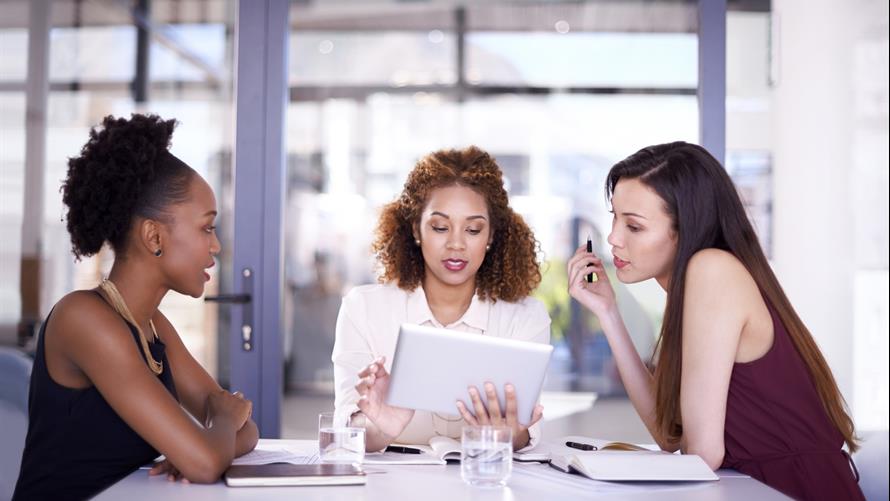 CUDenver's tweet image. #TEDx talk sheds new light on women's stories ♀ bit.ly/33OZj2N

📸: @TEDx @TEDxMileHigh #tedxmilehigh #women #equality