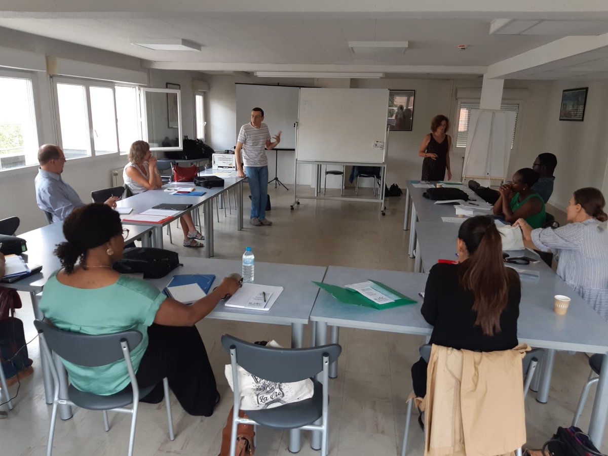 KDatchary's tweet photo. Bonne Expédition VAE à nos courageux talents d’Orléans! Toute l’équipe @VAELes2Rives les soutient! #expeditionvae #emploi #digital #competences #diplôme #expérience C’est parti pour une #vae express en 57 jours. Merci @opcalia et @poleemploi_RCVL https://t.co/KnfTECmFrL