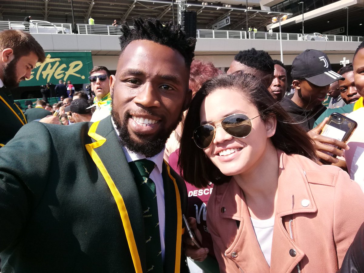 firozasallie21's tweet photo. I havent had the chance to see the @Springboks play live, but im glad I could wish the lads good luck on their #BokSendoff #strongertogether @doogz @siyakolisi1 @CheslynHayBB and others. https://t.co/EovTJ1BubT