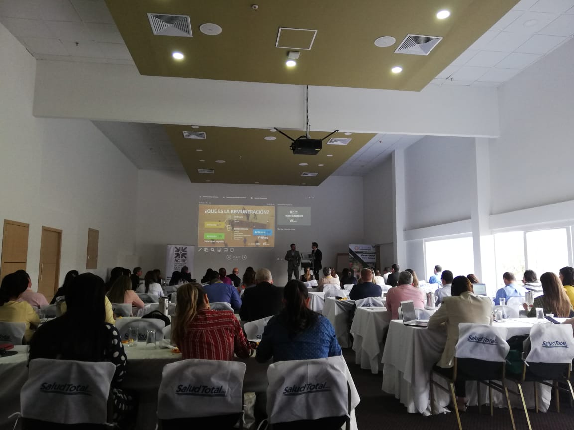 SQL_Software's tweet photo. #SQLSoftware patrocinó la cumbre laboral de @AcripValle 2019. Al evento asistieron más de 50 directores de Gestion Humana para actualizarse en temas jurídicos laborales. https://t.co/mz9F2uY8Nq