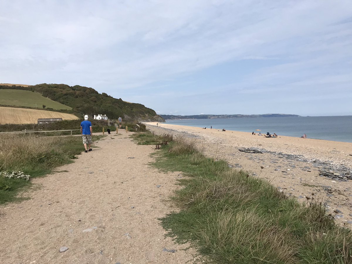 BevColey's tweet photo. Last day of our holiday at Slapton Sands.  One of my favourite @candmclub sites. Been so blessed with the weather https://t.co/wpuYNEgYwS