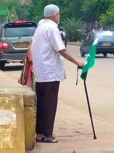 NadiaBaluch's tweet photo. Pic Of The Day
#KashmirHour #KashmirBanayGaPakistan #KashmirWantsFreedom #savekashmirefrommodi #SaveKashmir #KashmirProtests https://t.co/s8R9KRnbqp