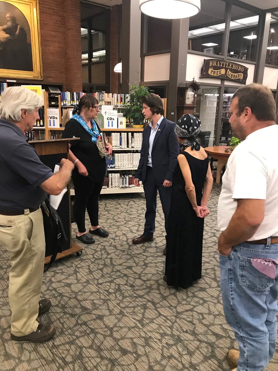 USAO_VT's tweet photo. USA Nolan speaks with community members in Brattleboro about drug addiction, prevention and education
#stopdruguse
#hopeinrecovery https://t.co/AjwUpJvPW9