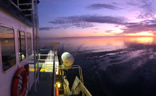 USGSCoastChange's tweet photo. #CapeCodBay2019 On the teams' last full day in #CapeCodBay, they were treated to a #beautiful #sunrise. These photos were taken on the back deck looking into the processing van and from the wheel house of the #boat at about 5:45am 🌅🌞 #USGS #CapeCod #seafloormapping #ocean https://t.co/tf9togXShD