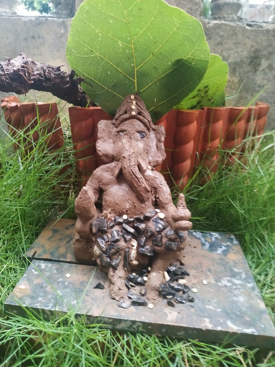 evrytngLOG1's tweet photo. "God has made this world
Wid His golden pen of beauty
To care for Mother Nature
Is our moral duty”
So plz take an initiative🙏
Done👍
Celebrating Ganesh Chaturthi  Wid d EcoFriendly Way
अच्छे इंसान बनो न कि प्रकृति के विध्वंसक
*GREEN GANESHA,CLEAN GANESHA*
#Greenganesha #GoGreen https://t.co/lORNzHeLiq