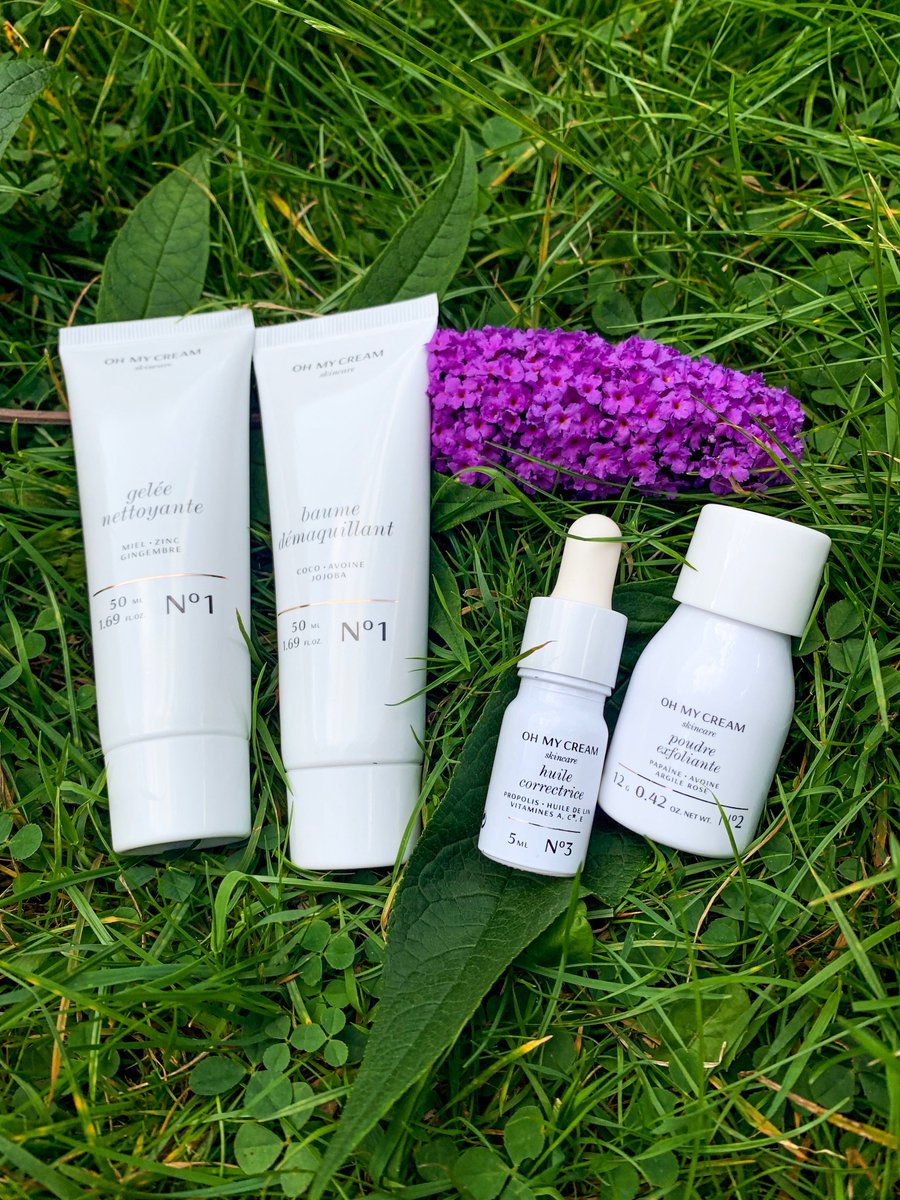If you are travelling and looking for the best advice what to pack in your makeup bag. Read my new blog on #ohmycream Rebalancing Travel Skincare kit on my website: eszterhercsik.com These 4 products will leave you speechless! #travelkit #skincareexpert #beautyblogger #mua