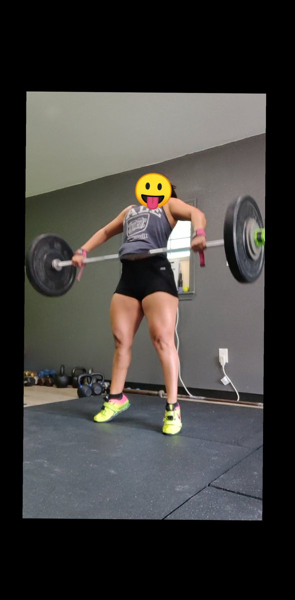 jennperez85's tweet image. Covered my ugly lifting face!
#snatch #snatchpulls #olylifting #girlswholift #thickthighsforlife