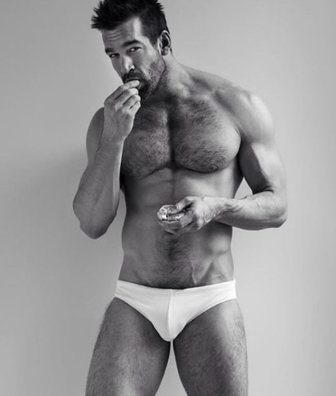 EDOzApIWwAAfI0h?format=jpg&name=large