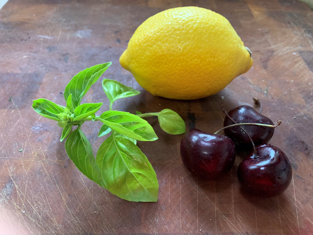 InnerCityBrew's tweet photo. On the infusers tonight: Lemon, cherries and basil with our wonderful Sunnyside XPA.

#innercitybrewing #yyc #yycbeer #beltlineyyc #infusers #taproom #abcraftbeer #craftbeer #sunnysidexpa https://t.co/YQbuB6Yqfq