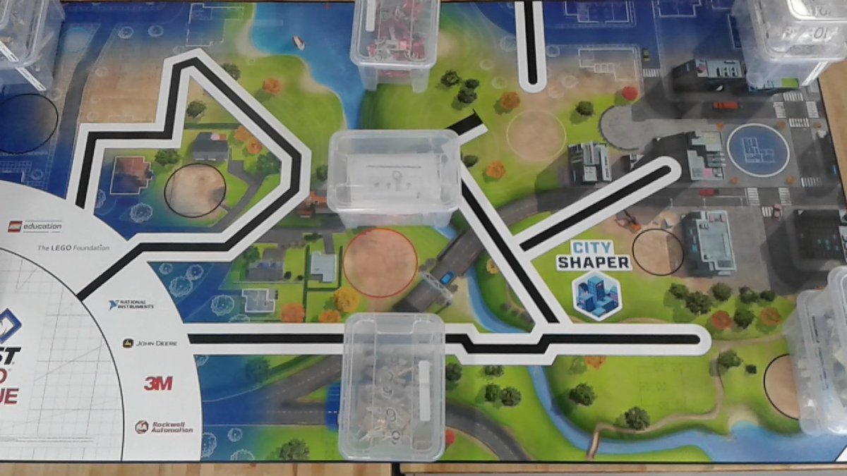 RedeniusScience's tweet photo. This playing field is absolutely breathtaking, especially for an engineering teacher! Get pumped Williamsfield MS Robotics! #BomBotics41720 #wearebilltown https://t.co/iJVhFELAem