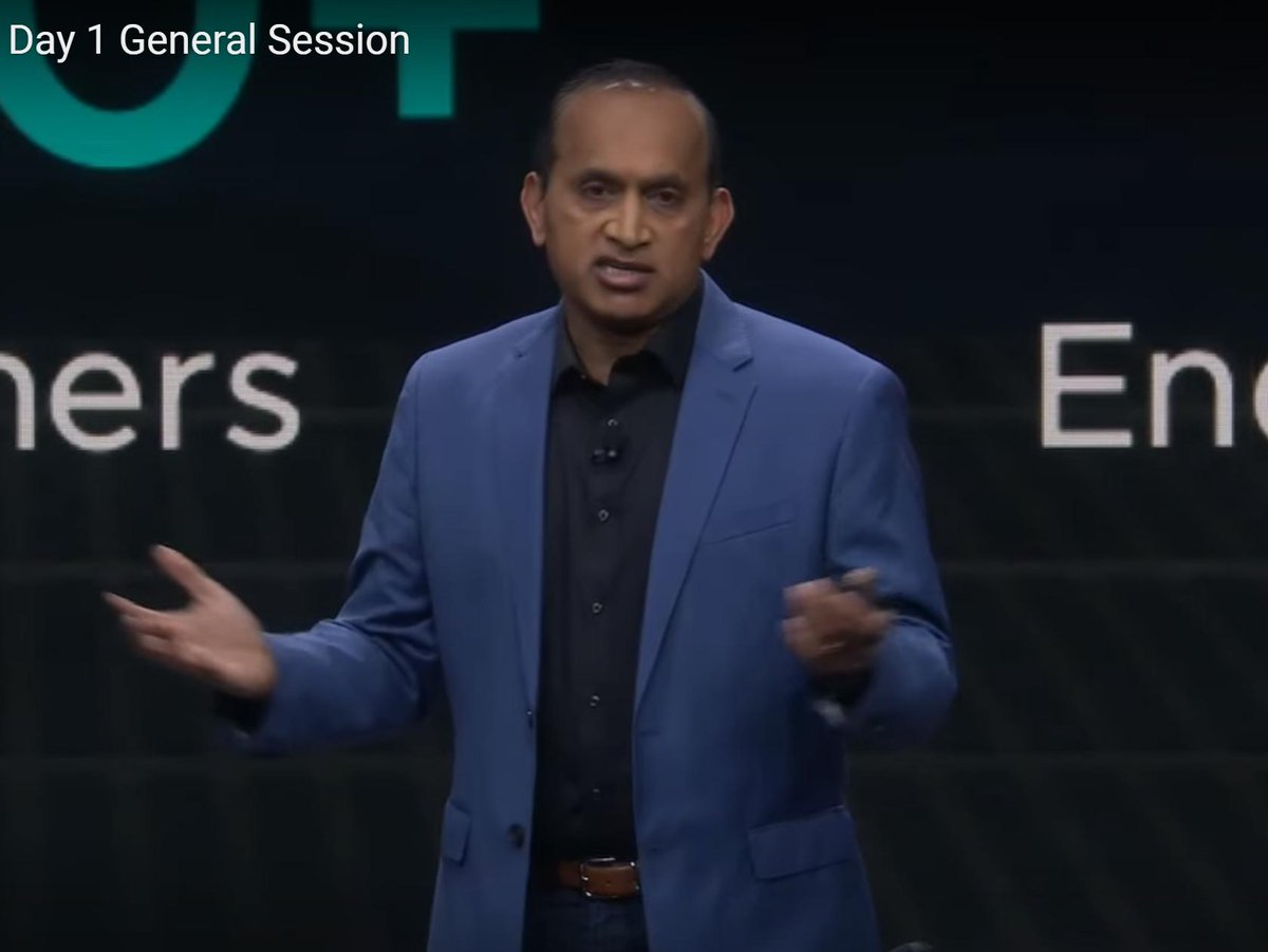 spoonen's tweet photo. Anyone who missed our big #SECURITY news last week, watch these 3 video replays, and you'll have it all!
1) 10min in my #VMWorld keynote: https://t.co/sI2hAbnArD
2) 10min in my @TheCube interview: https://t.co/EyEfOHZuLU
3) 60min keynote by @therealtomcorn
https://t.co/yQfMgxdV2b https://t.co/RS3do66Wrr