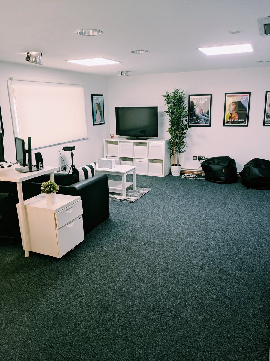 icxnff's tweet photo. ~ First time in a long time I've said I'm proud of myself.

People used to say go get a "proper job" - so glad we didn't listen.

Our new office  - the #GUAPSpot: a recording studio, a podcast studio, a photography studio and more.

4 years in - one step at a time ~ https://t.co/M63nCYP4Fr